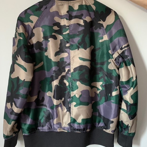 🦎 Camo Bomber Jacket 🦎 - Picture 3 of 3